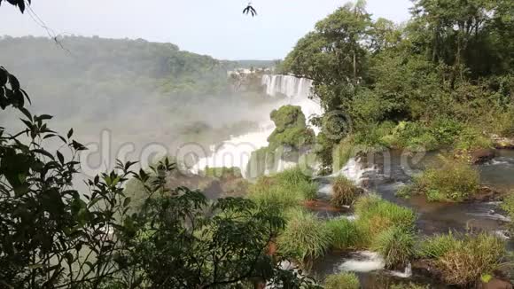 伊卡祖瀑布视频的预览图