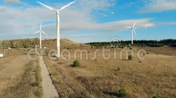 现代风塔发电绿色能源可再生能源理念视频的预览图