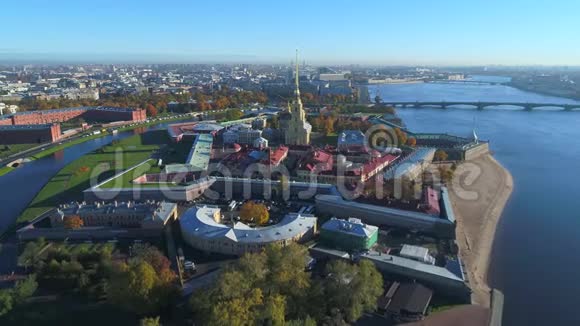 观看彼得和保罗堡垒空中视频俄罗斯圣彼得堡视频的预览图