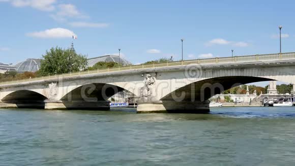 法国巴黎荣军桥视频的预览图