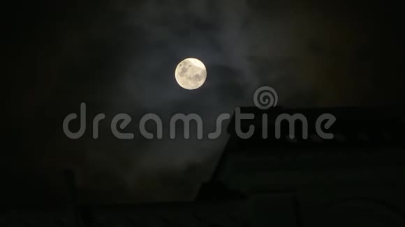 月亮的延时镜头视频的预览图