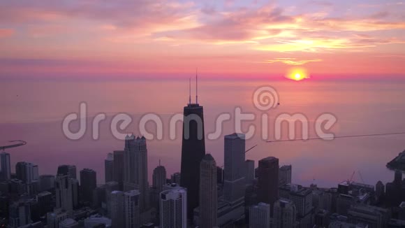 美国伊利诺斯州芝加哥2017年7月日出4K灵感2视频的预览图