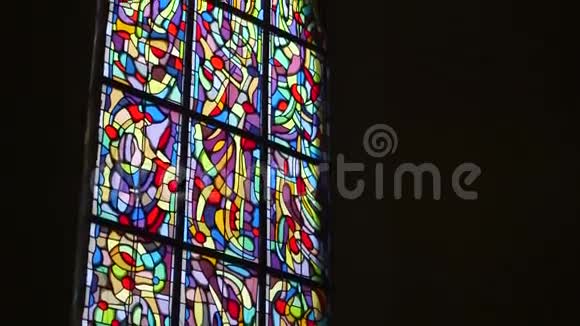 教堂的教堂窗户视频的预览图
