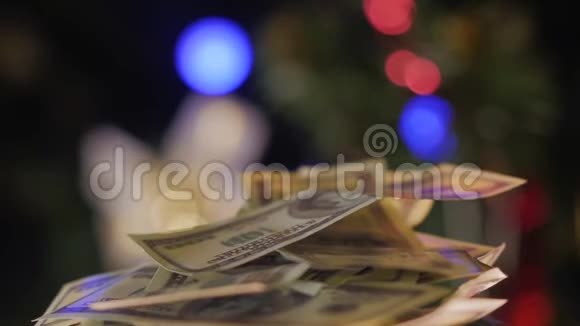 一百美元钞票视频的预览图