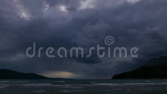 16秋日爱琴海的夕阳视频的预览图