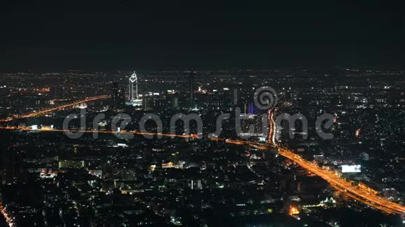 4曼谷高速公路夜间交通时间推移视频的预览图
