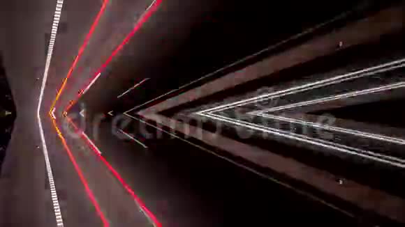 高速公路上的快速车灯可循环反射的时间间隔视频的预览图