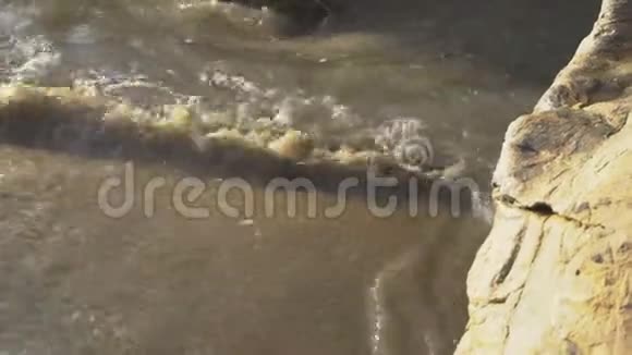 海滩海浪4K视频的预览图