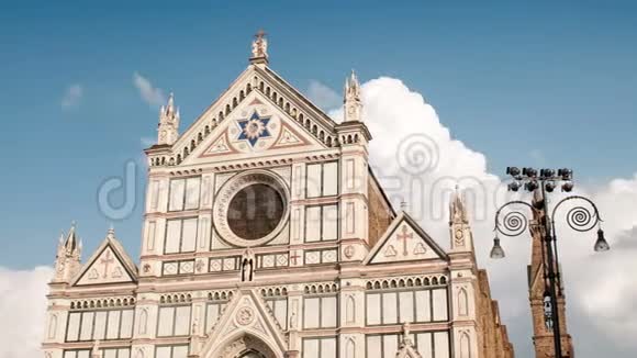 意大利佛罗伦萨圣十字教堂具有变焦效果的延时视频的预览图