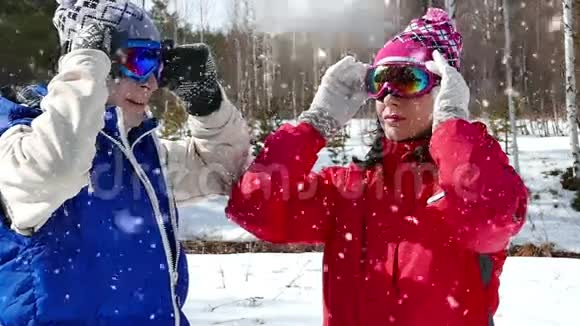 从滑雪开始吧视频的预览图