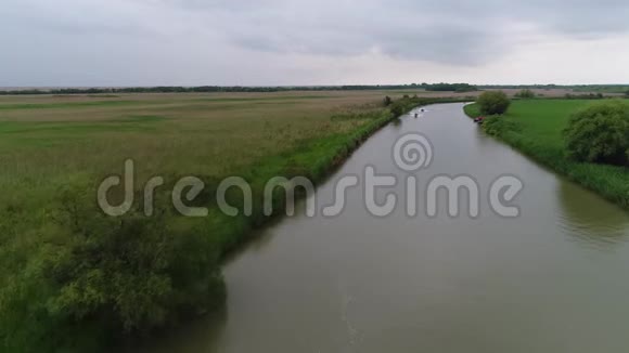 罗马尼亚多瑙河三角洲运河视频的预览图