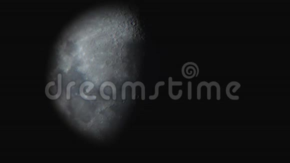 月亮通过望远镜视频的预览图