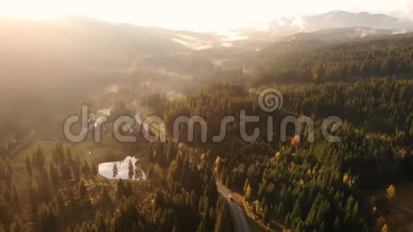 空山林雾村视频的预览图