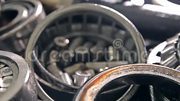 汽车的金属部件视频的预览图