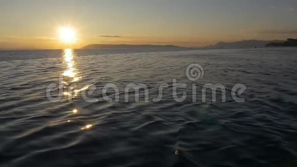 日落使大海干涸视频的预览图