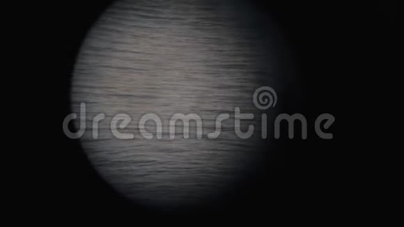 日落海景天际线通过旧旅游望远镜的目镜观点视频的预览图