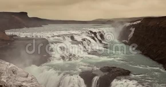 冰岛瀑布海鸥黄金圈视频的预览图