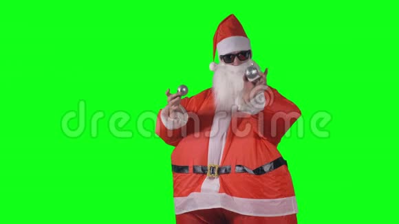 圣诞老人不会用圣诞宝弄魔术视频的预览图