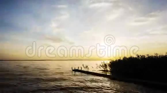 嘉达湖日落视频的预览图
