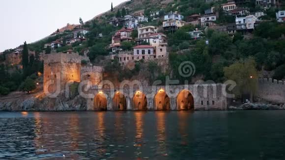 土耳其阿拉尼亚历史船场日落视频的预览图