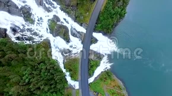 挪威空中VIE风景如画的瀑布视频的预览图