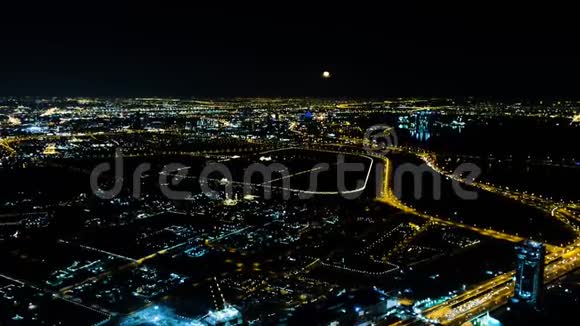 从上面俯瞰迪拜夜景视频的预览图
