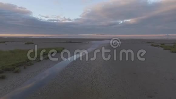 海滩海岸线海岸自然视频的预览图