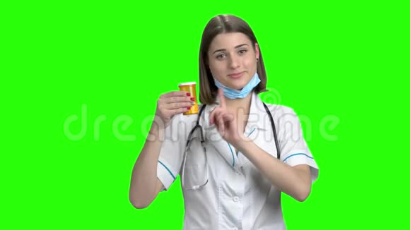 可爱女医师推荐药丸医学处方视频的预览图