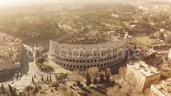 意大利罗马著名竞技场或竞技场的鸟瞰图视频的预览图
