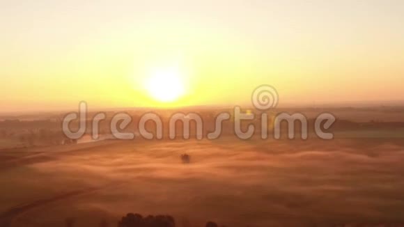 美丽的风景和起义的朝阳视频的预览图