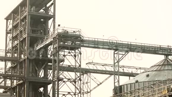 工厂建设的大型工厂视频的预览图