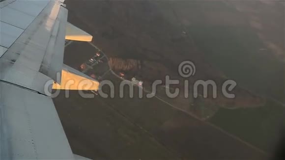 从布加勒斯特起飞的飞机视频的预览图