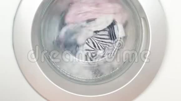 洗衣机纺纱工作细节特写洗布洗衣视频的预览图