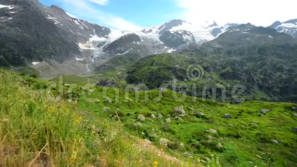 瑞士阿尔卑斯山冰川瑞士山脉风景欧洲视频的预览图