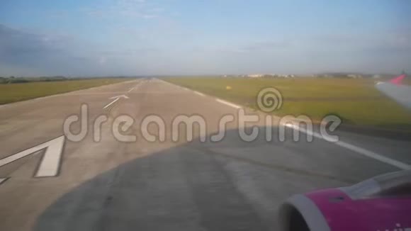 从德国机场起飞航班视频的预览图