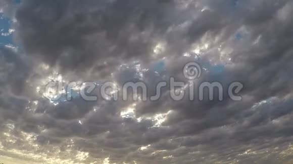 乌云的时间流逝视频的预览图
