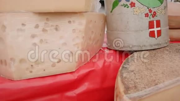 农贸市场的奶酪视频的预览图