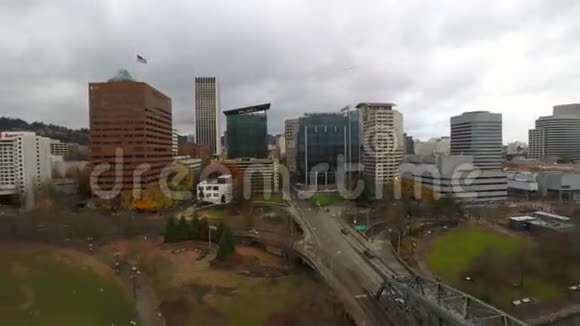 波特兰空中城市景观霍桑桥视频的预览图