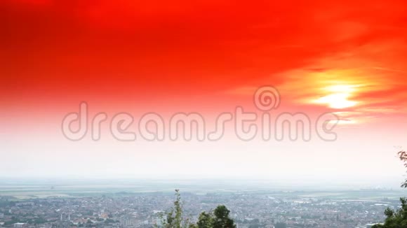 洛杉矶日落与橙色的天空视频的预览图