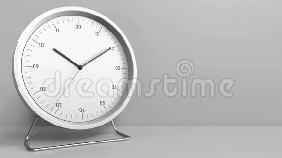 在钟面上显示工作时间文本概念动画视频的预览图