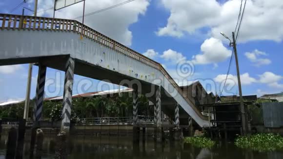 泰国曼谷社区运河的时间流逝视频的预览图