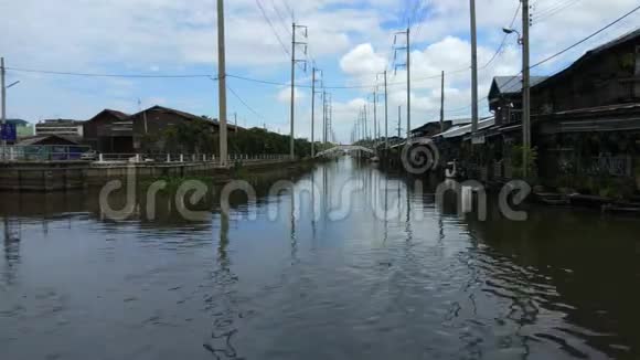 泰国曼谷社区运河的时间流逝视频的预览图