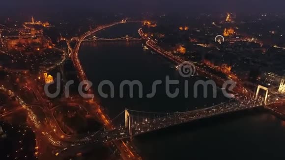 布达佩斯的空中观景议会大楼视频的预览图