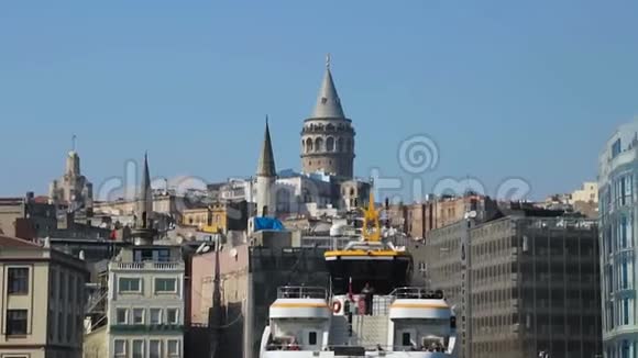 加拉塔塔景重建古建筑在斯坦布勒运输视频的预览图