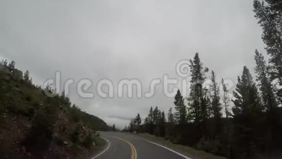 怀俄明山的长曲线视频的预览图