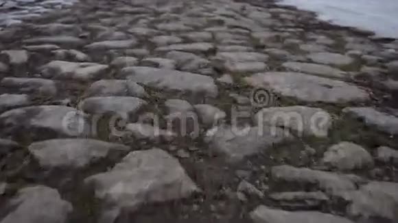 冬季老石路视频的预览图