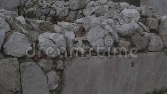 古老城市萨加拉索斯的石质墙视频的预览图