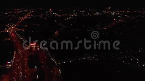 空中观景无人机尼米加区夜景全景视频的预览图