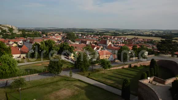 米库洛夫市捷克共和国欧洲夏季城市景观视频的预览图