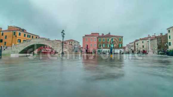 从海中涌出的水淹没了Chioggia视频的预览图